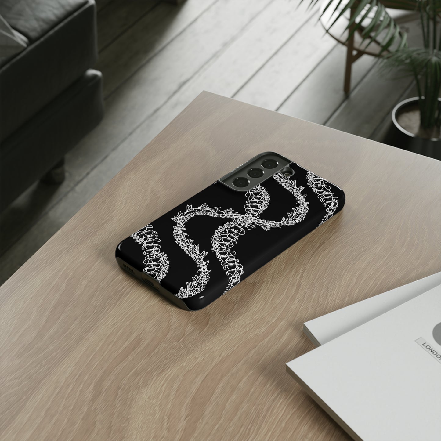 Black Curvy Lei Phone Case