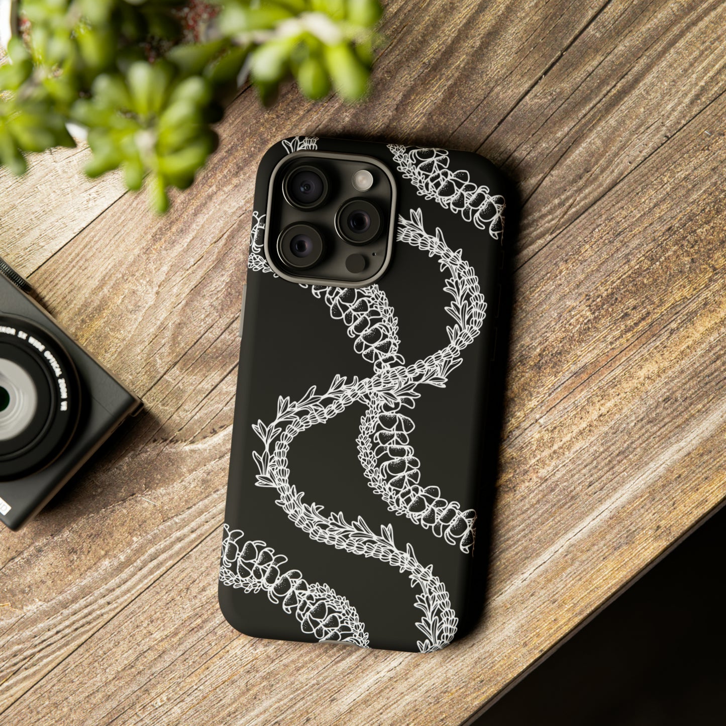 Black Curvy Lei Phone Case