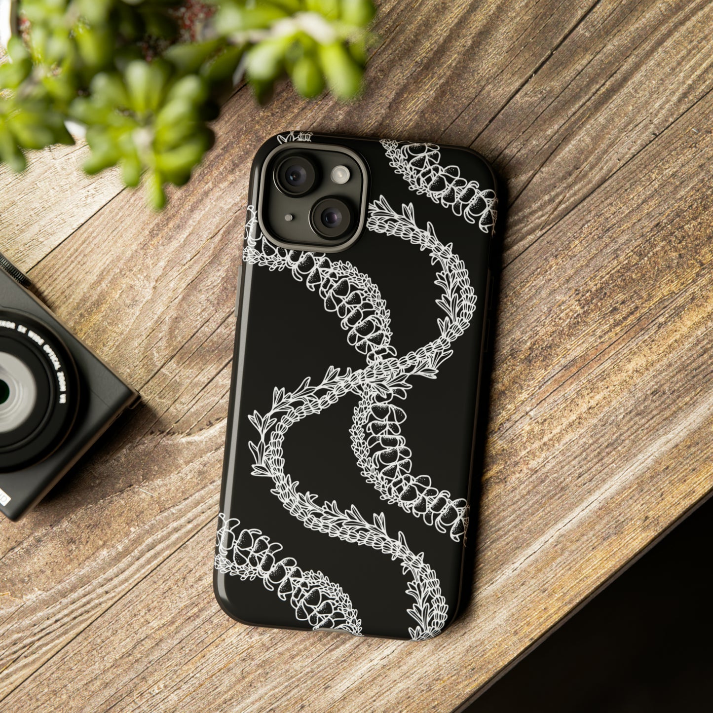 Black Curvy Lei Phone Case