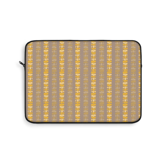 Pua kenikeni Laptop Sleeve