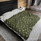 Seashell 24' Green Plush Blanket