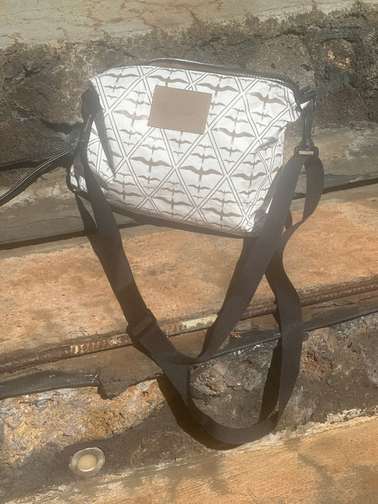 Wailana Crossbody bag