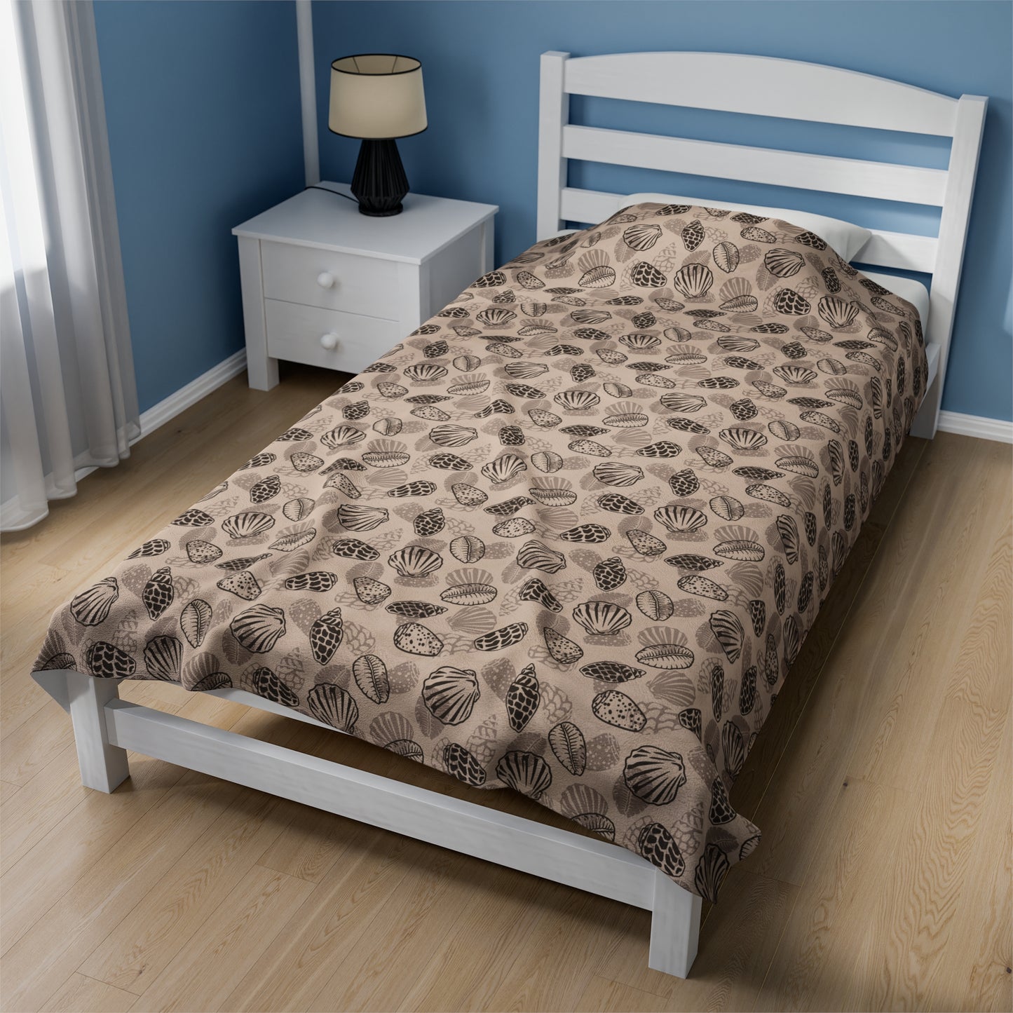 Seashell '24 Light Brown Plush Blanket