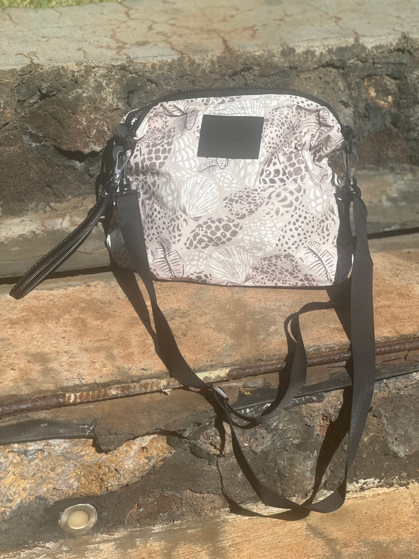 Wailana Crossbody bag